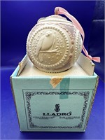 Lladro 1989 Ornament