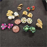 10 pair of vintage earrings