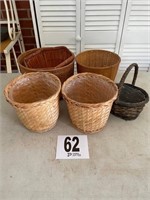 Mini wicker basket lot