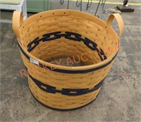 Giant outdoor plastic wicker style woven  planter