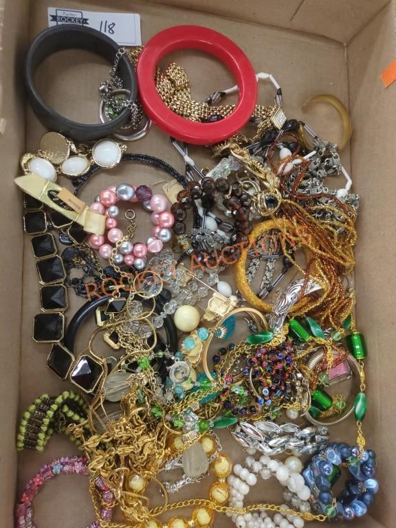 Vintage costume jewelry tray lot