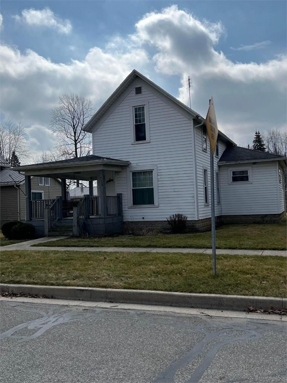 3 Bedroom Home in Auburn, Indiana ~ No Reserve Auction