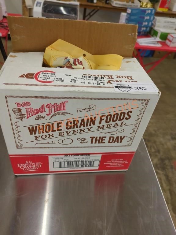 Case Bob's Red Mill whole grain brown rice flour