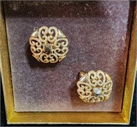 Avon, 1971 filigree scrolls clip on precious