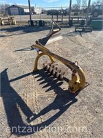 DANHUSER POST HOLE DIGGER, 3PT W/ 9" AUGER