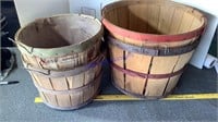 4 Wood apple baskets, 1/2 & 1 bushel