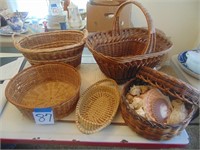 Baskets and seashells