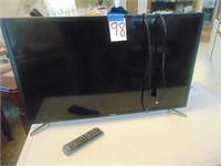 Samsung 32" TV with remote