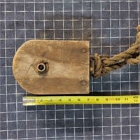 S3 Wood pulley Vintage