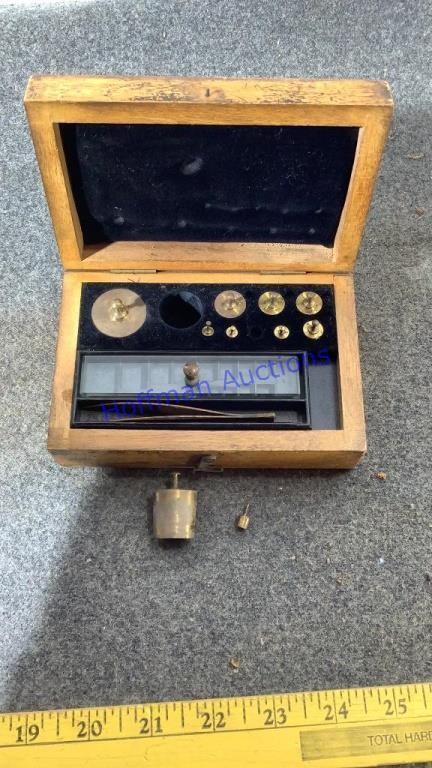 Brass scale weights& case