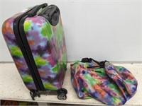 JANE AND BERRY ROLLING LUGGAGE