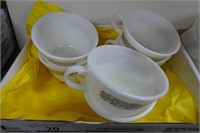 Pyrex cups