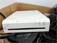 ASSORTED GAME CONSOLES AND ACCESSORIES, WII