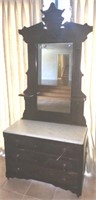 ANTIQUE VICTORIAN STYLE MARBLE-TOP DRESSER