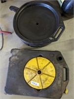 2 OIL DRAIN PANS