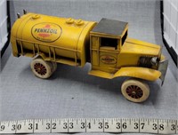 Rare Pennzoil yellow metal toy bulk delivery truck