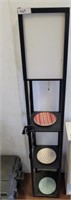 LAMP W/ SHELVES, 3 DECORATIVE PLATES