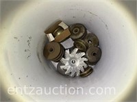 BUCKET OF ALTERNATOR PULLEYS