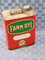 Antique Farm-Oyl 2 gallon can