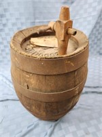 Antique Dubuque Malting Company wooden beer keg