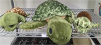 PLUSH SEA TURTLES