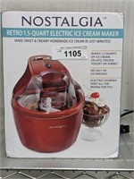 NOSTALGIA ICE CREAM MAKER