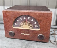RCA Victor VHF UHF tube radio