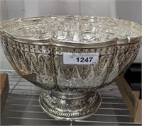LARGE SILVERPLATED ICE BUCKET