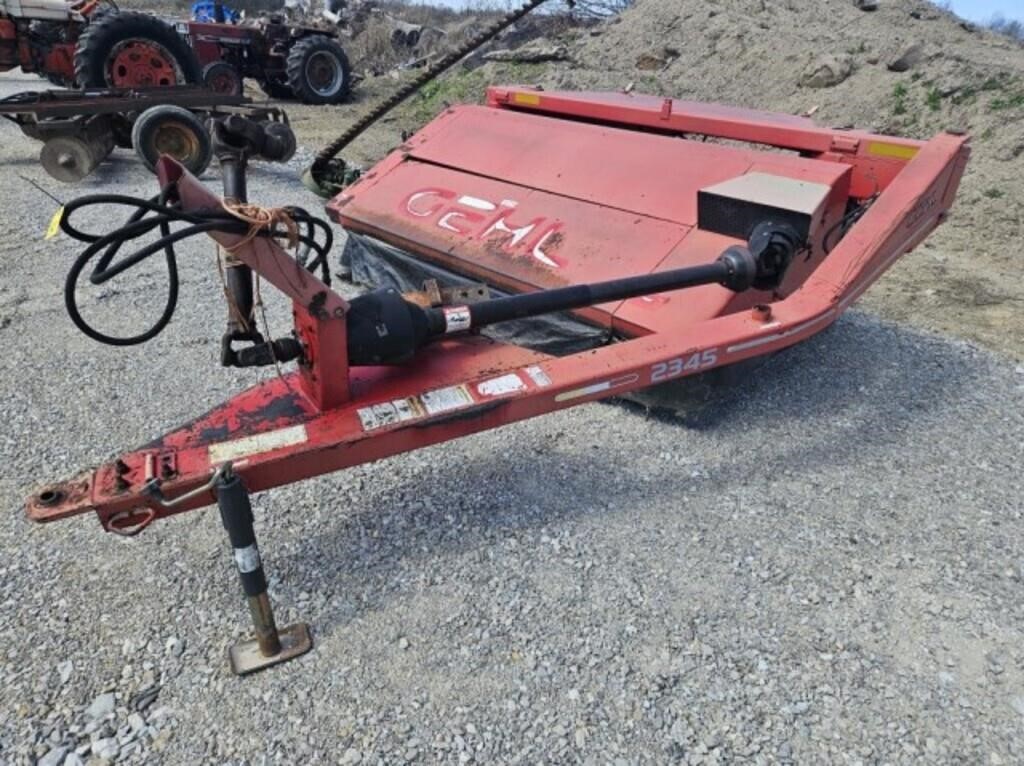 Gehl #2345 8ft. Disc bine mower.