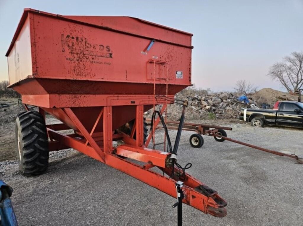 Kilbros 475 grain cart, good tires, 1000PTO.