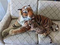 PLUSH TIGERS