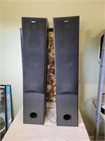 Set of Sony Standup Speakers