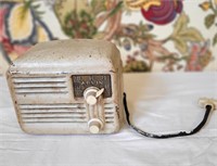 Vintage  Small Arvin Metal Radio