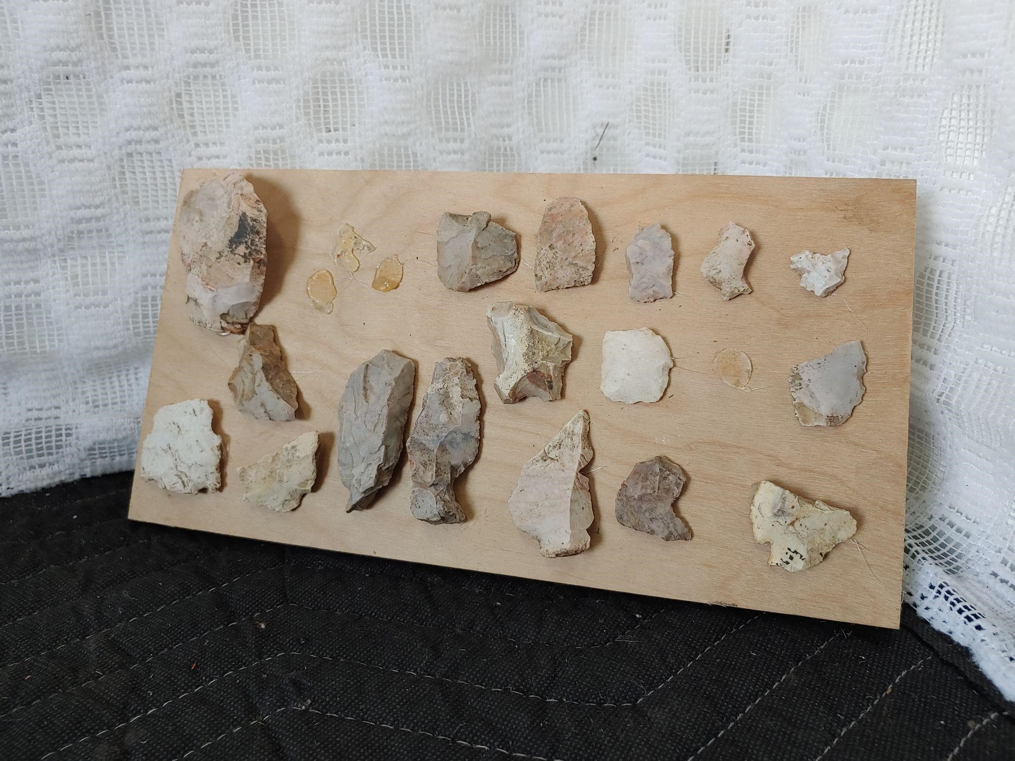 Assortment of slate stone flakes / arrowheads