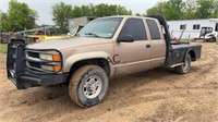 *1997 Chevy Silverado 2500 Flatbed 4WD 5spd GAS