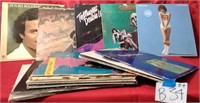 K - LOT OF VINYL RECORD ALBUMS (B34)