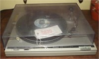 Vintage Technics model SL-B2 turntable