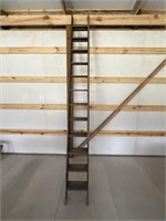 12’ wooden ladder