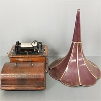 Antique Edison cylinder phonograph w/ horn