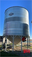 Sakundiak 2106, 6500bu., grain bin