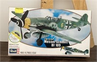 NEW Messerschmitt Bf 109 model kit --sealed
