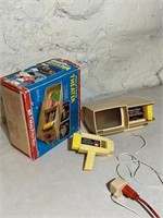 Fisher Price Movie Viewer Theater - Lights Up!