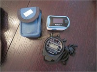 Finger Oxygen Monitor w/case & Stopwatch