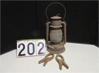 Dietz Lantern & Wood Clamps