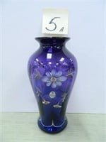 Fenton 1998 Historic Collection Royal Purple Vase