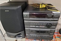 SONY DUAL CASSETTE STERIO WITH SPEAKERS