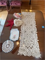 Table Runners/Hot Pads