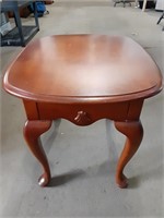 Very Nice Solid Maple Accent Table Roxton
