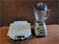 Oster Blender & Farberware Waffle Iron