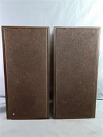 Set of Noresco Model NE 531/ 8 15 Watt Speakers